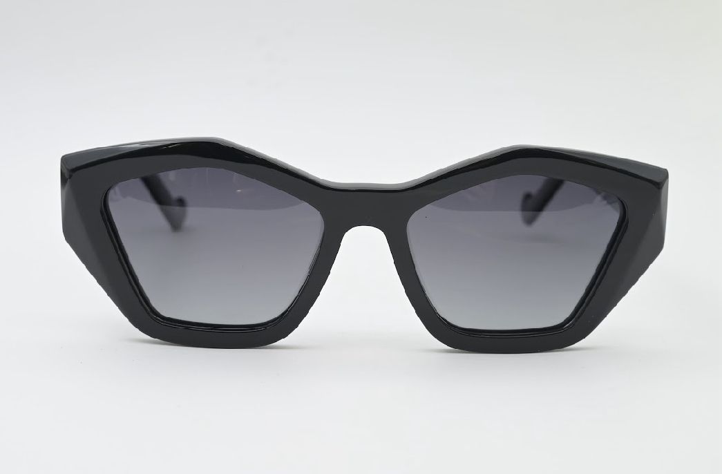 Sossa “Edge Eclipse” – Avantgarde Sonnenbrille in Schwarz