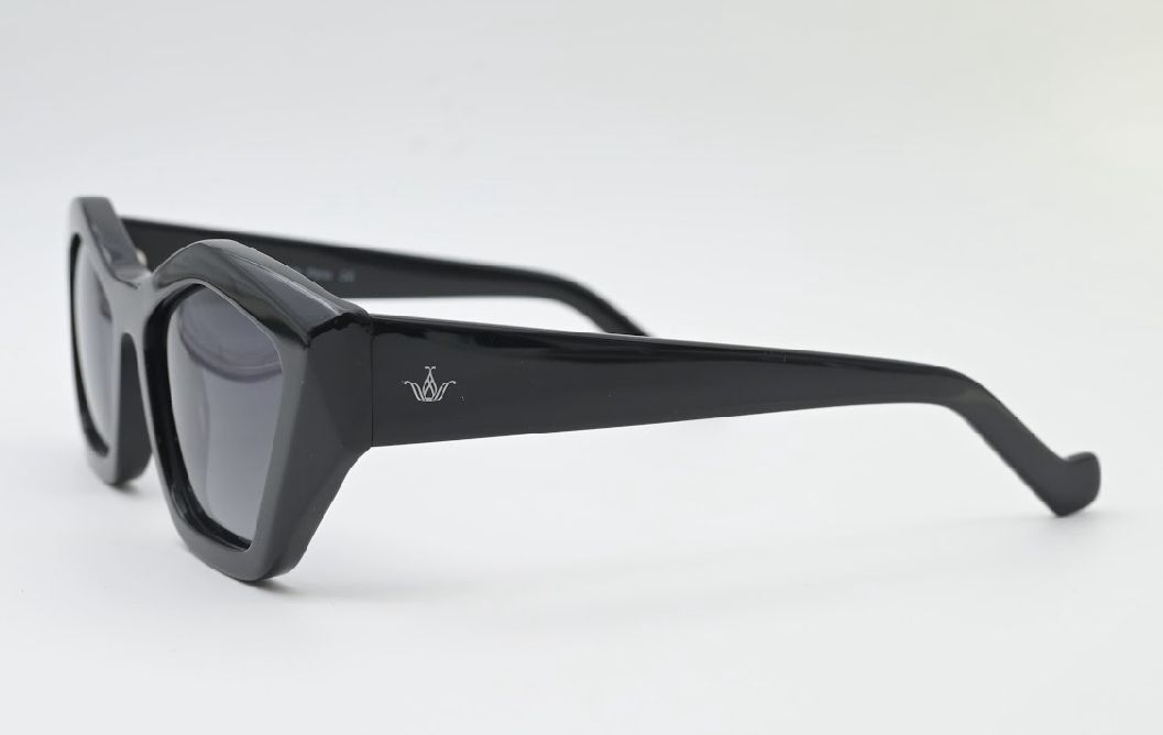 Sossa “Edge Eclipse” – Avantgarde Sonnenbrille in Schwarz