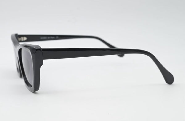 Sossa “Shadow Frame” – Elegante Sonnenbrille in Schwarz