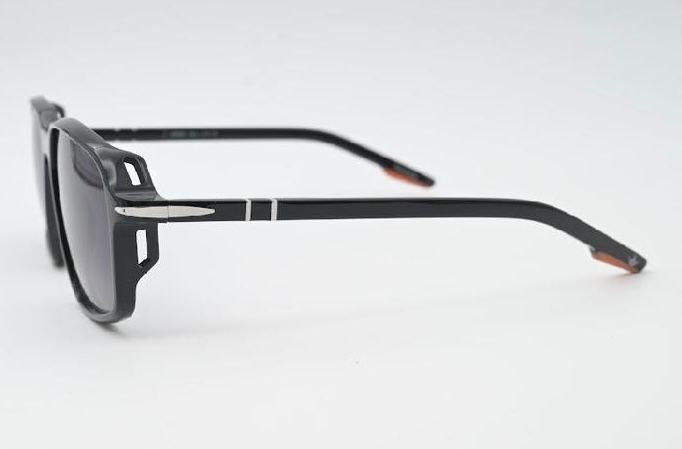Sonnenbrille “Aero Edge” – Black Metal Hybrid